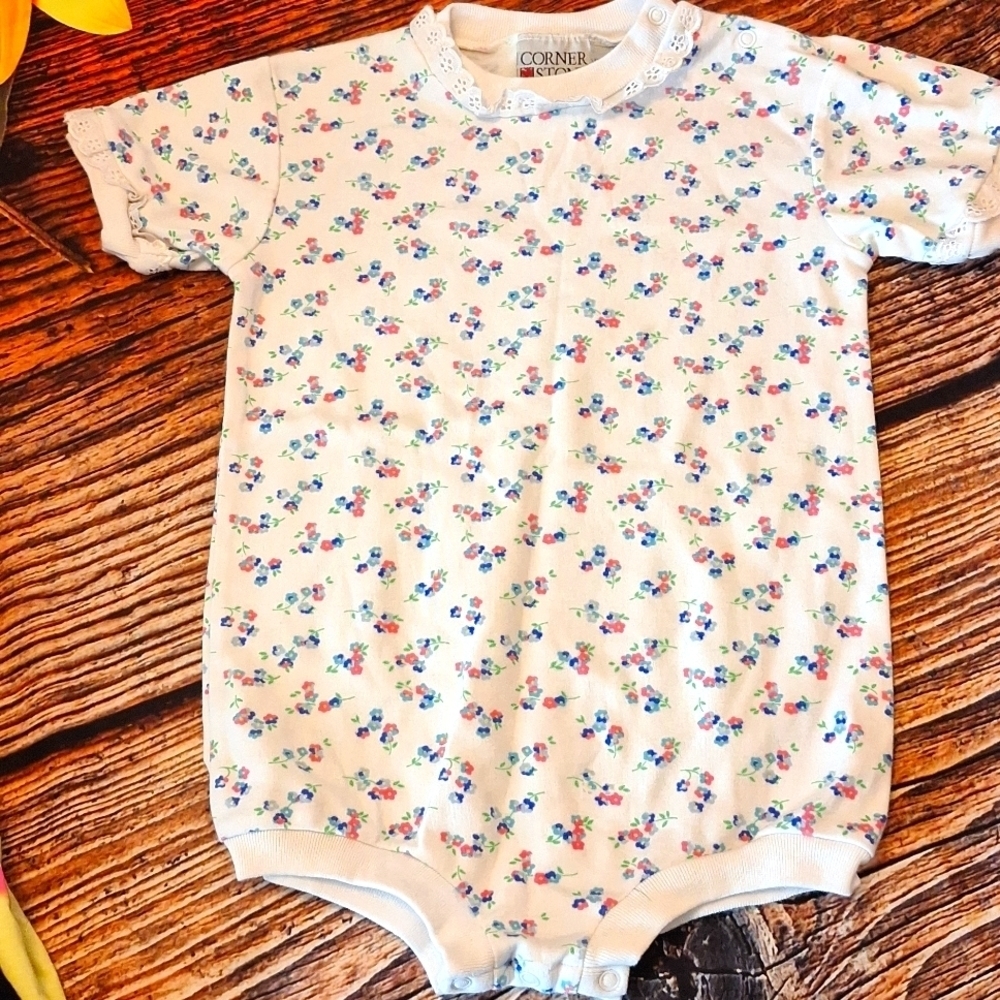 CORNERSTONE 5T GIRLS FLORAL PRINT ONSIE T-SHIRT